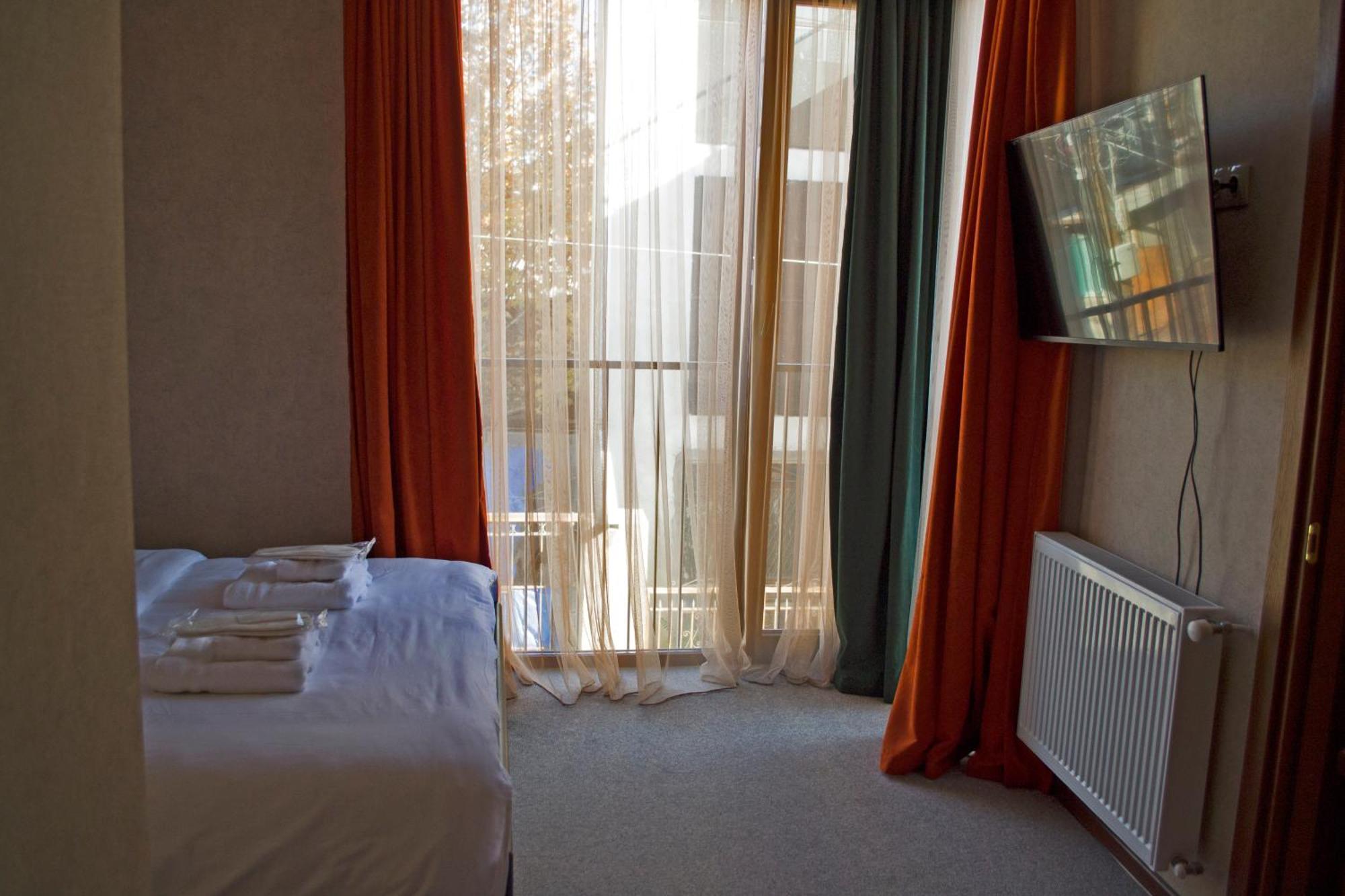 Green Inn Hotel Tiflis Exterior foto